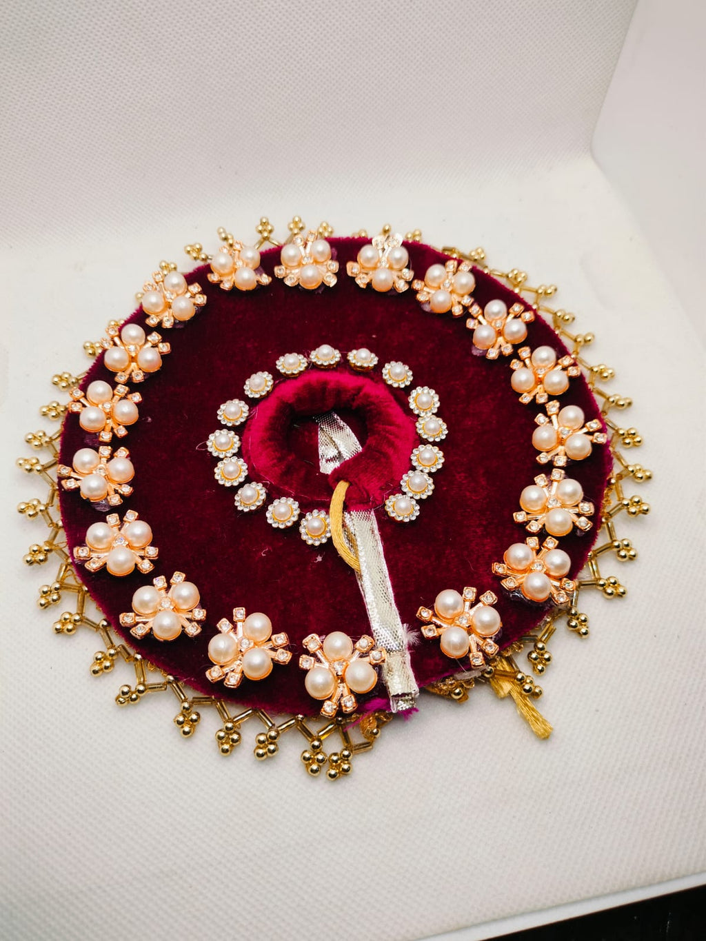 Gomed Rang Poshak (गोमेद रंग पोशाक)
