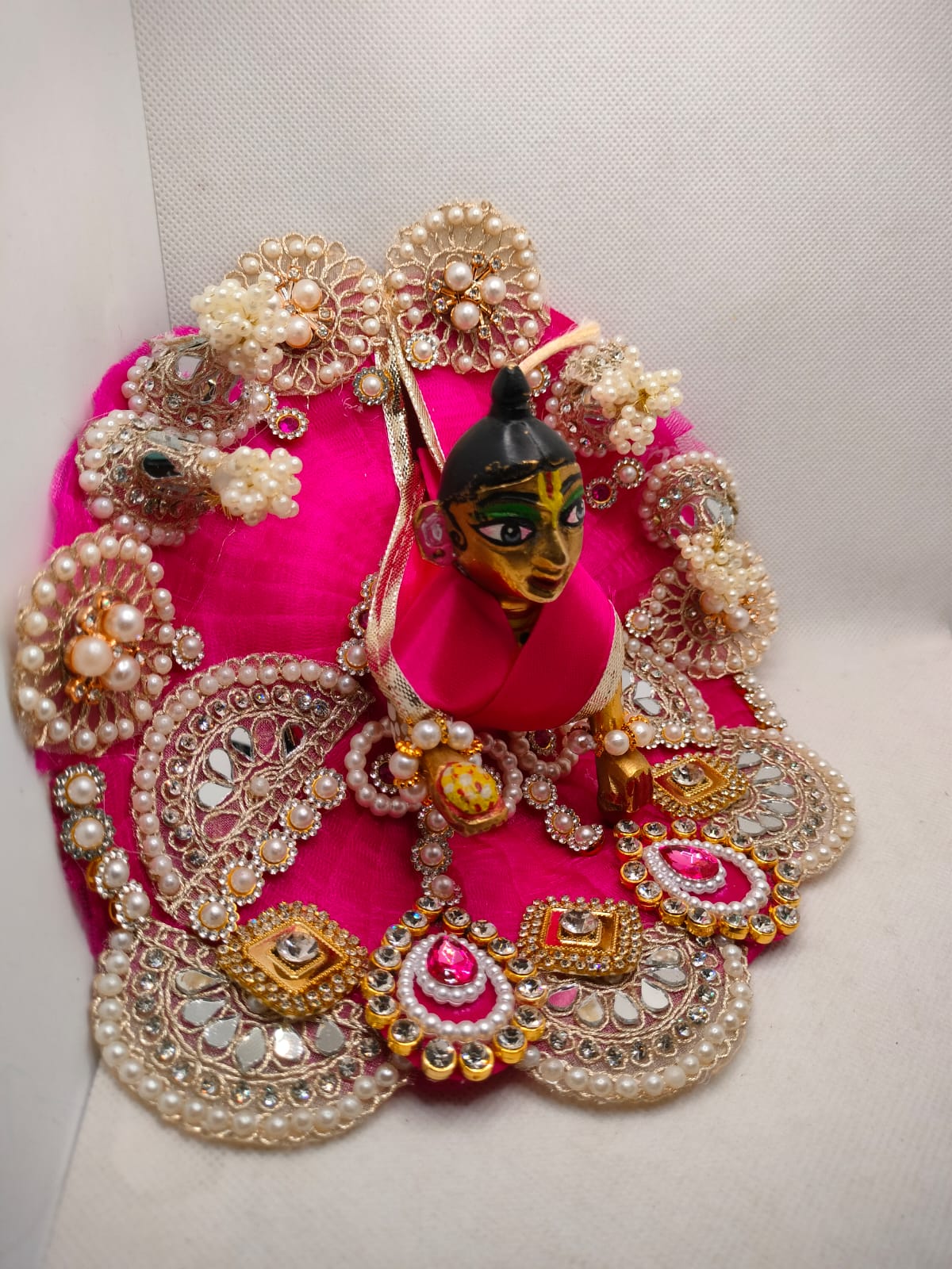 Padmaraag Rang Poshak (पद्मराग रंग पोशाक)