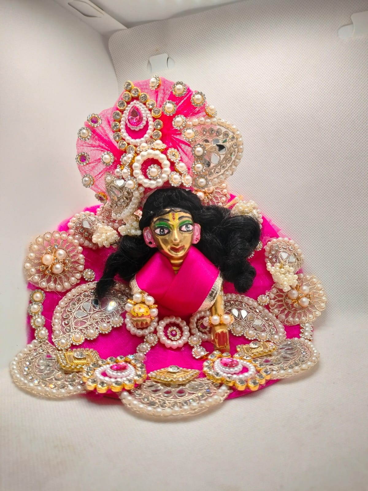 Padmaraag Rang Poshak (पद्मराग रंग पोशाक)
