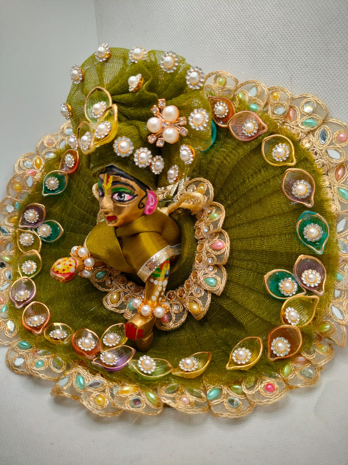 Marakat Rang Poshak (मरकत रंग पोशाक)