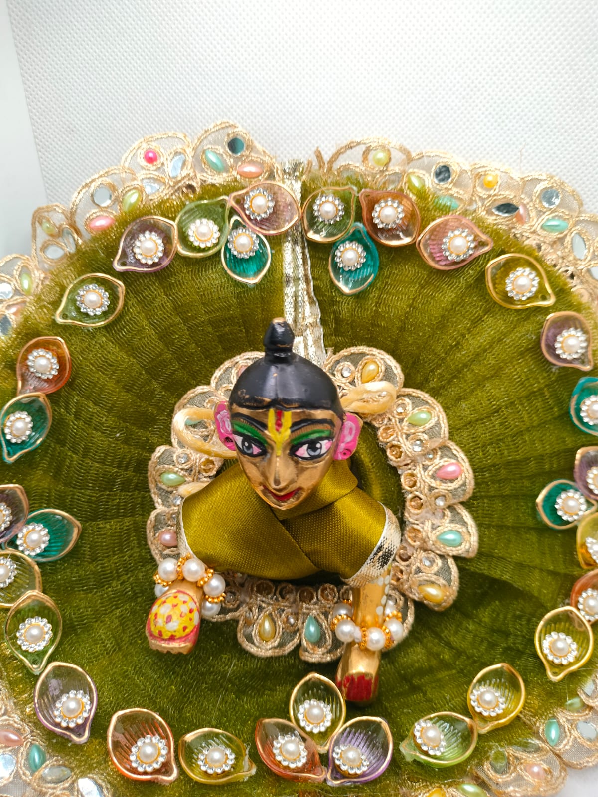 Marakat Rang Poshak (मरकत रंग पोशाक)