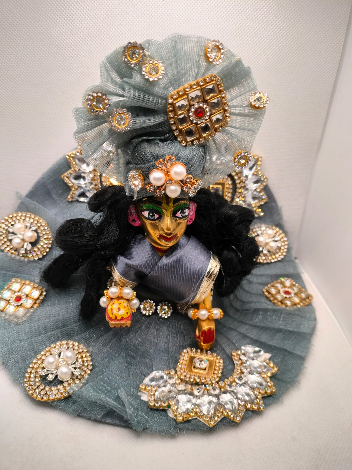 Yashab Rang Poshak (यशब रंग पोशाक)